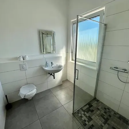 Moderne Und Schicke In Zeestow - Jedes Schlafzimmer Verfügt über Ein Eigenes Bad Apartment