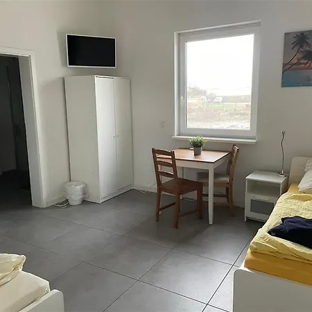 Moderne Und Schicke In Zeestow - Jedes Schlafzimmer Verfügt über Ein Eigenes Bad *