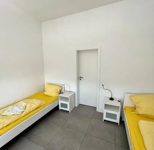 Apartment Moderne Und Schicke In Zeestow - Jedes Schlafzimmer Verfügt über Ein Eigenes Bad